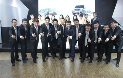 青島三合奔馳汽車春季車展精彩回顧 豪華盛宴，智啟未來